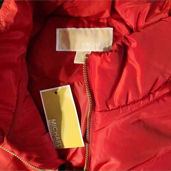 Michael Kors Red Puffer Vest Size Large New!! - Picture 8 of 8